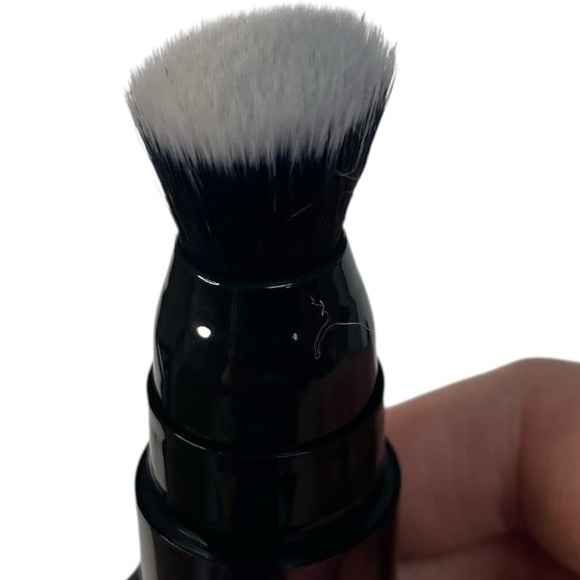 Surratt Surreal Skin Foundation Wand Shade 2 - Picture 3 of 8